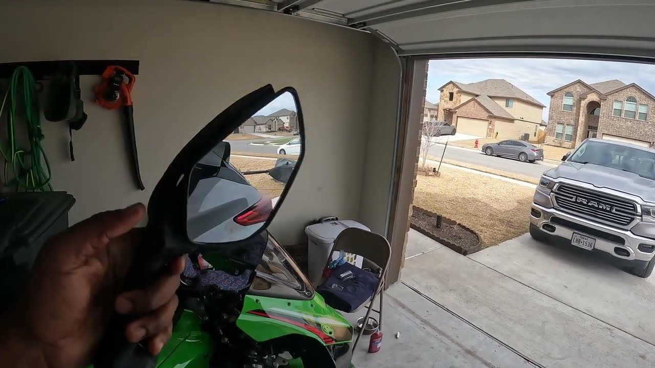 2021 ZX10R mirror removal | Lightech mirror block off install