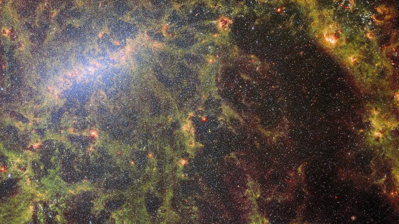James Webb Space Telescope's view of a barred spiral galaxy is mind-boggling