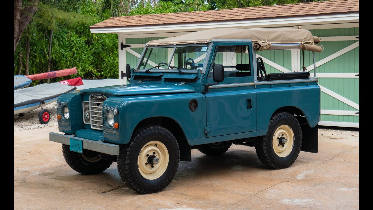 Land Rover Series 3 - Water pump change.