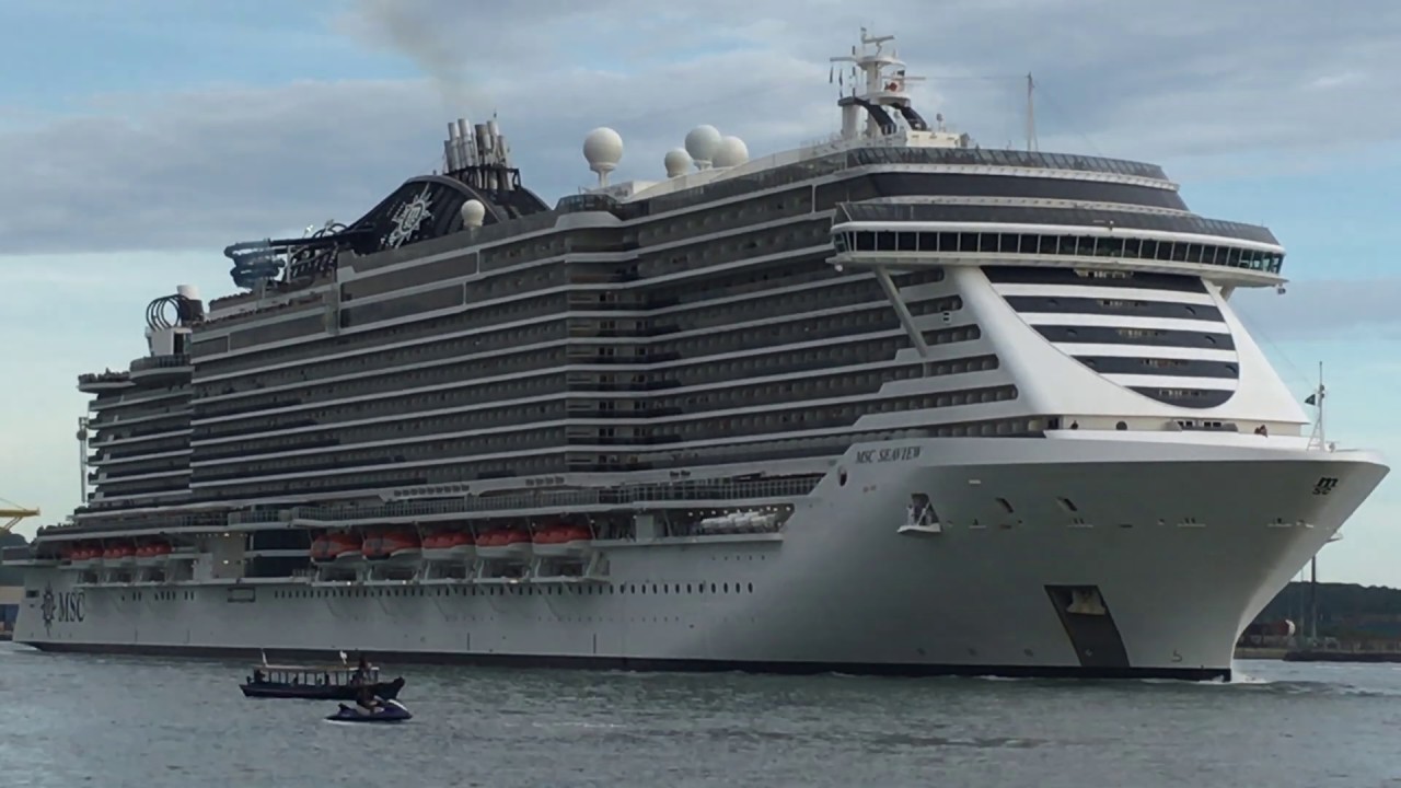 Cruzeiro de Natal MSC SEAVIEW saindo do Porto de Santos - SP 22.12.18 @naviosdecruzeiroshp  #google