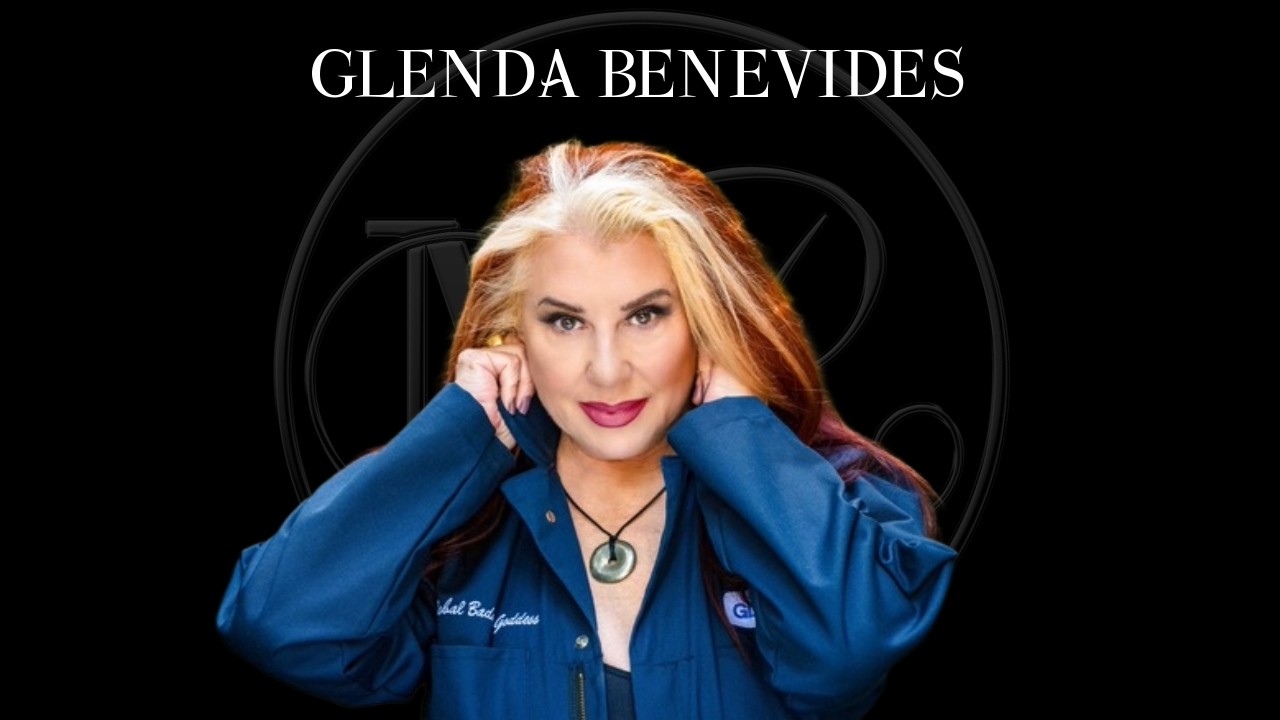 Glenda Benevides on the Modern Romantic Podcast