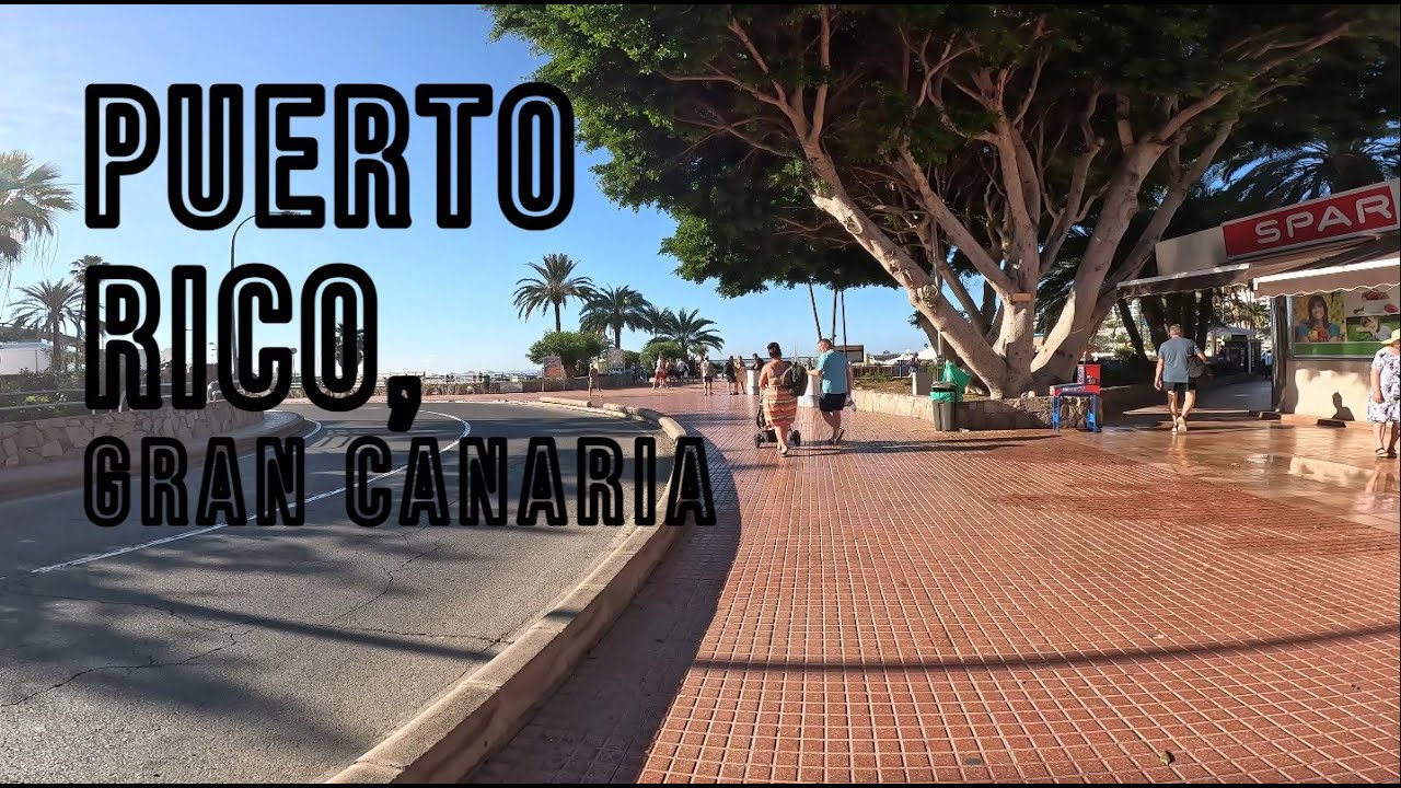 Walking to the beach in PUERTO RICO, GRAN CANARIA