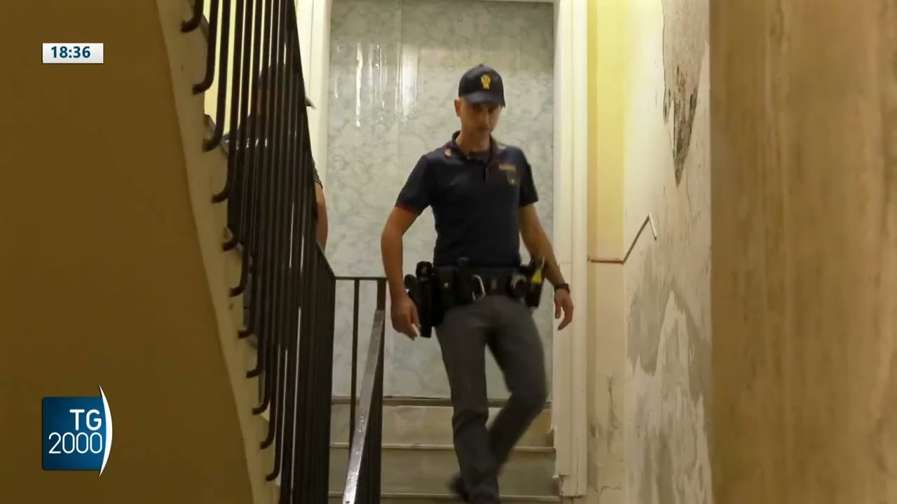 Napoli, marito la ferisce e lei reagisce uccidendolo a coltellate