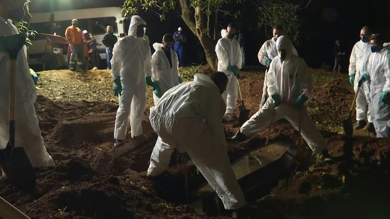 São Paulo cemeteries opened at night as Covid-19 deaths in Brazil spiral out of control | AFP
