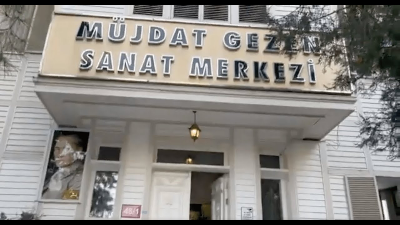 Intersection Lurenia ile Müjdat Gezen Sanat Merkezinde Bir Gün