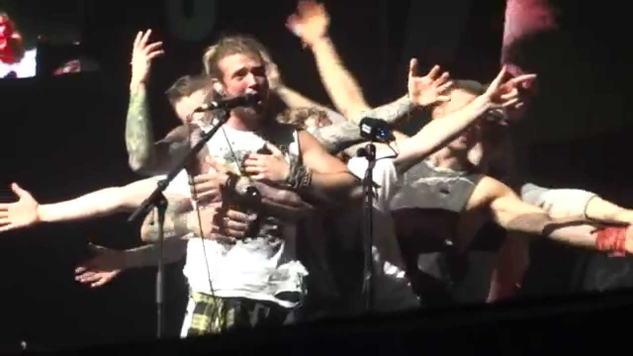 McBusted (Dougie Poynter) Singing My Heart Will Go On Live (Manchester 11/05/14)
