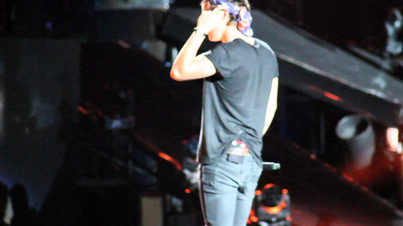 One Direction - Teenage Dirtbag San Diego 08/04/2013