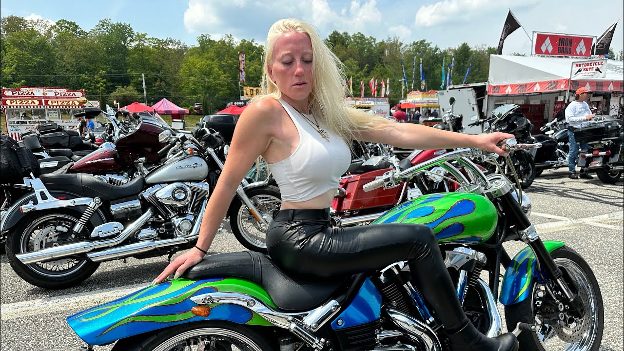 Laconia 2023! 100th anniversary busy Monday with ​⁠​⁠@BaggersandBrews Amsoil adam