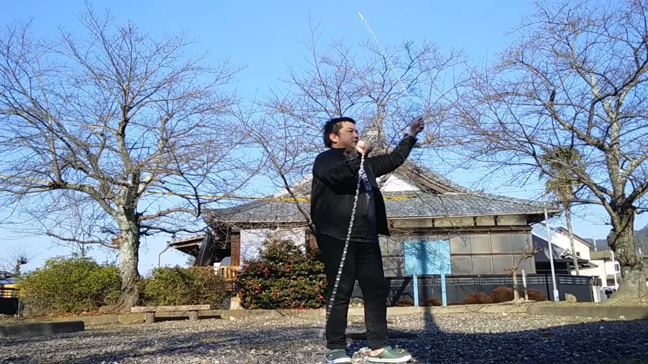 武術動画、鎖分銅二刀流のコツ。