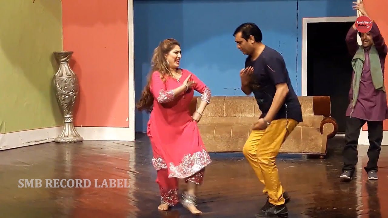 Asha Chaudhry Performance | Aiwen Te Nai Dhola - Noor Jehan Punjabi Song - SMB