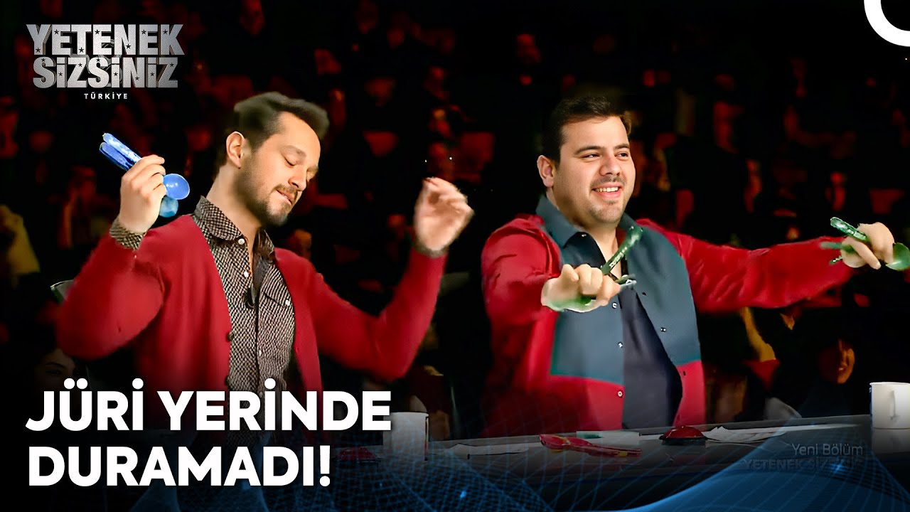 Kaşıklarla Bu Kadar İyi Gösteri Yapılabilirdi! 😁| Yetenek Sizsiniz Türkiye