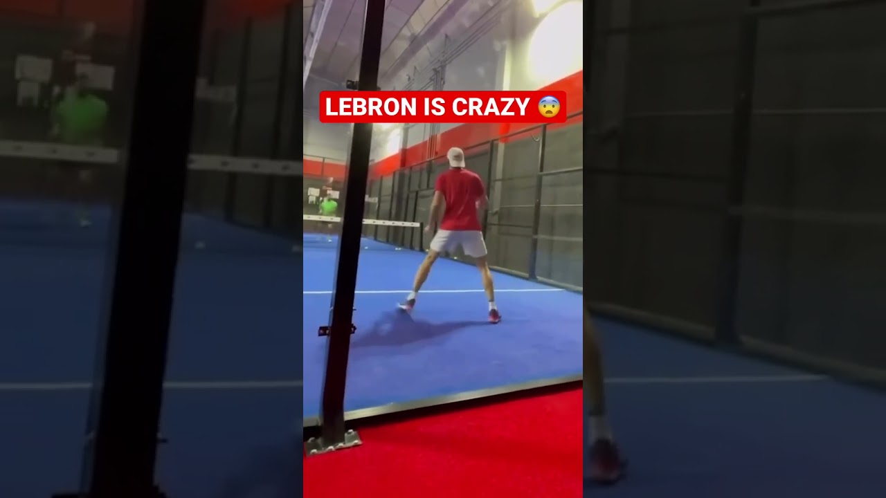 🏆 BEST DEFENSE IN PADEL EVER ? #shorts - the4Set