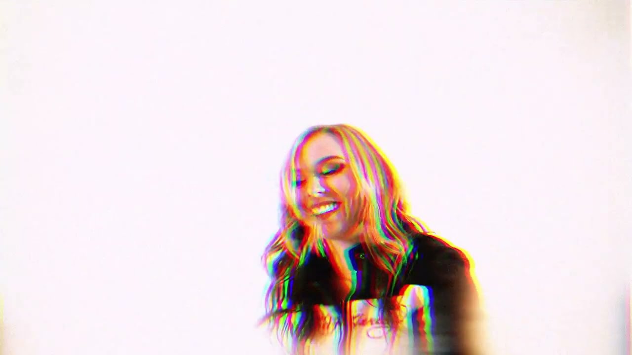 Stephani B - La Luna (To The Beat Of The Drum) (Music Video)