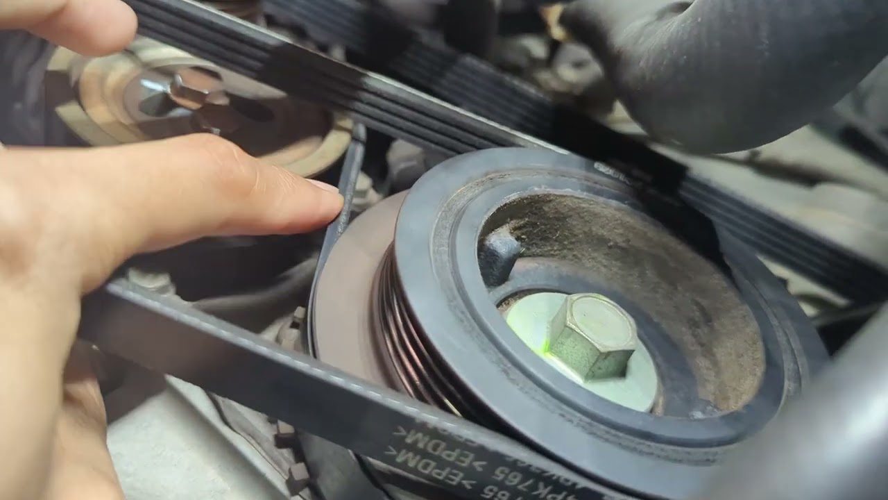 How to replace Suzuki Every Belt