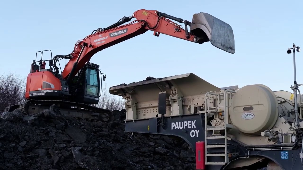 bh-ruda.pl Kruszenie destruktu asfaltowego kruszarka szczękowa Lokotrack LT106 i stożkowa LT200HP