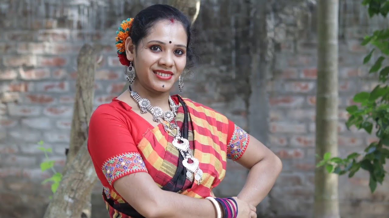 Kalo Jole Kuchla Tole Dance Cover | কালো জলে কুচলা তলে ডুবলো সনাতন | #jhumurdance