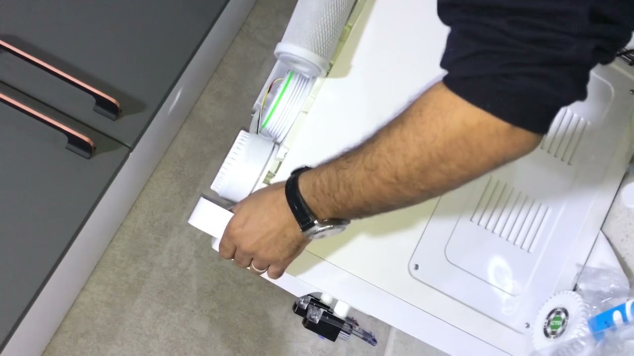 How to replace water filters  كيفية تبديل فلاتر المياه