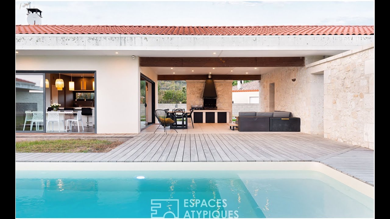 Contemporaine de plain-pied avec dépendance - Espaces Atypiques