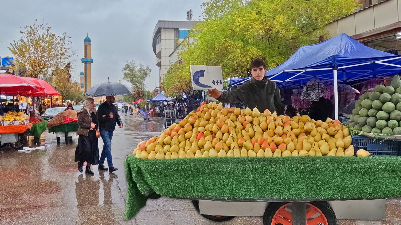 A Walk Through the Bazaar in the Pouring Rain – Kurdistan