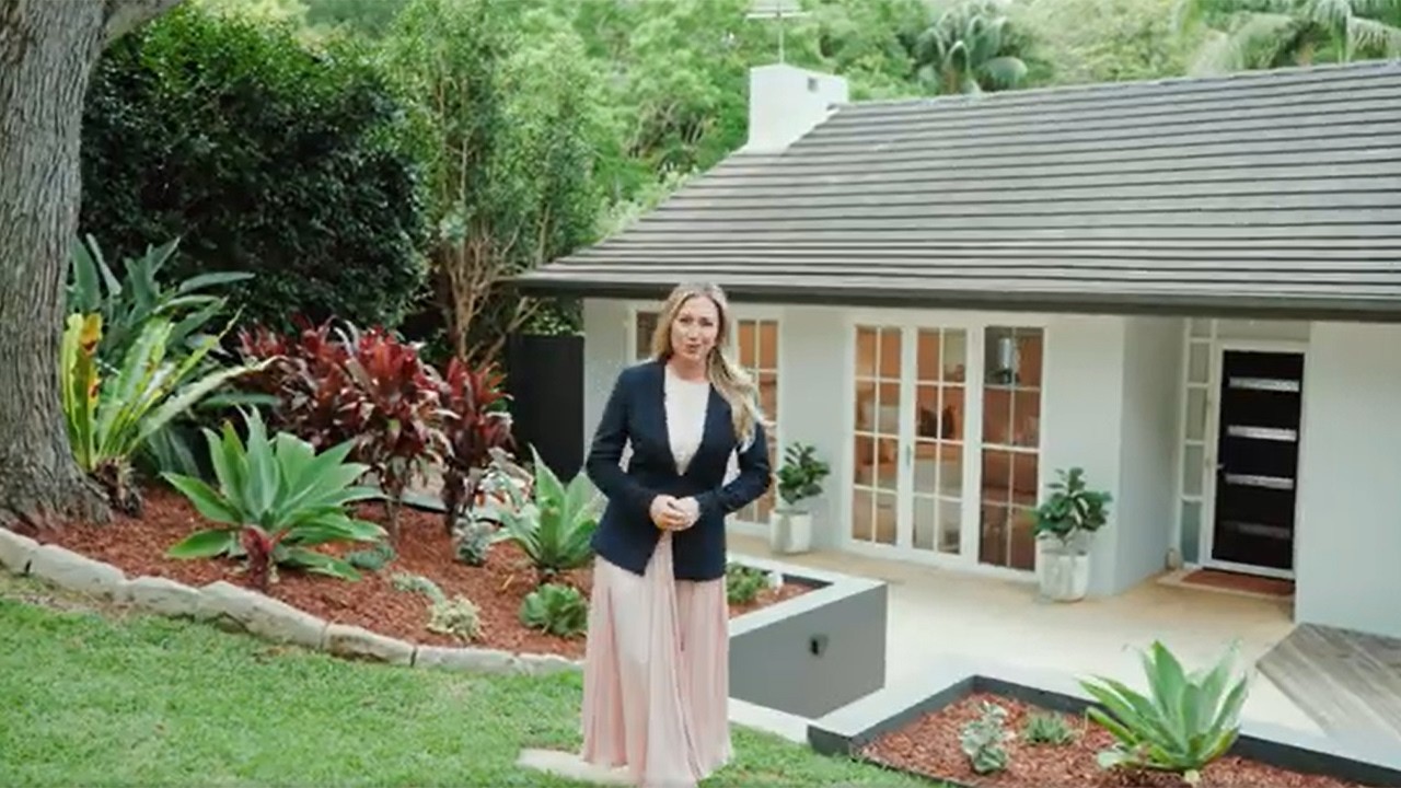10 Peace Avenue, Pymble House | 4 Bed, 3 Bath - DiJones Real Estate