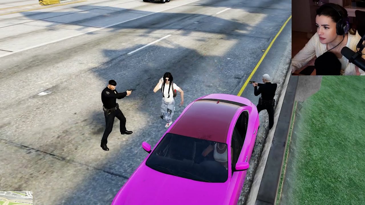 Nunu Saves Vee from Getting Arrested by Cops | GTA RP NoPixel 4.0