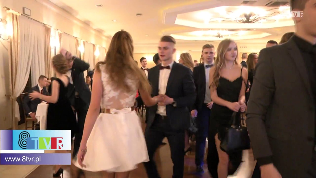 Bal studniówkowy II LO im. Stefana Żeromskiego w Sieradzu