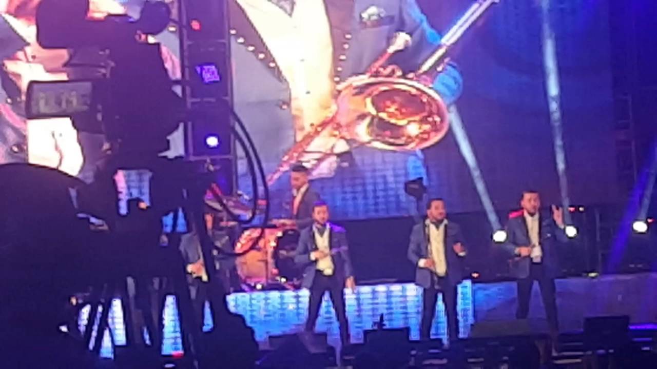 Mi vicio más grande-Te olvidaré -somos ajenos Banda El Recodo en vivo Morelia  mich 2016