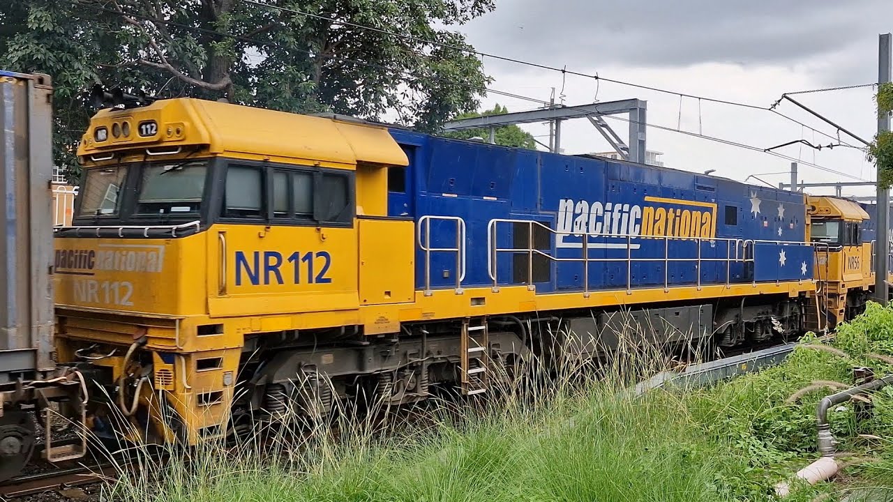 07/03/26 Pacific National Intermodal 6BM4 passing Homebush 