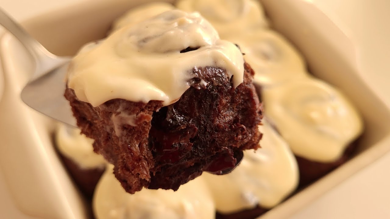 NO KNEAD Chocolate Cinnamon Rolls Recipe! Soft and Moist for Days! No eggs!