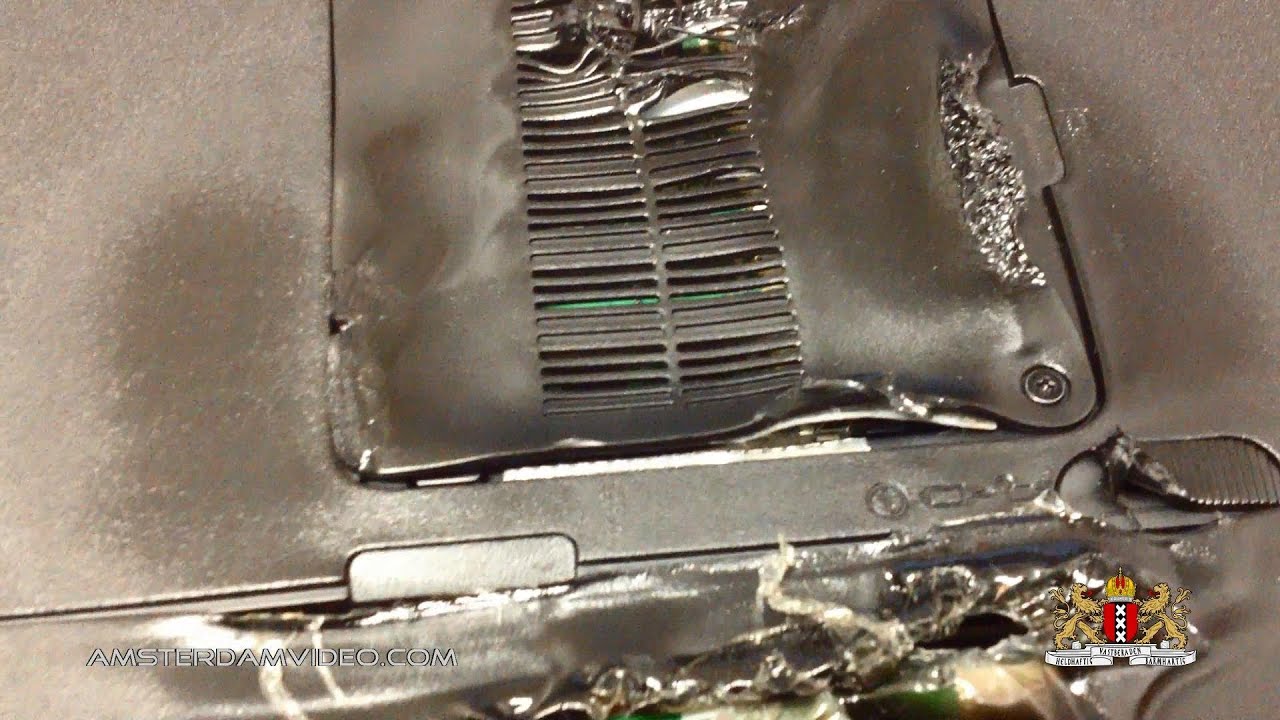 Melted Laptop & Giant Assgier Bucket! (4.12.13 - Day 1016)