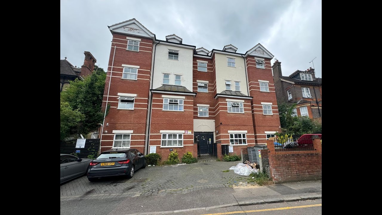 17-19 Madina House, Downs Road, Luton, LU1 1QP