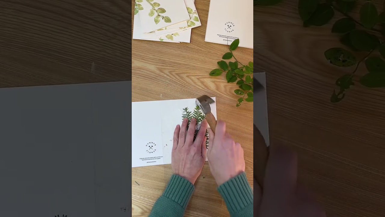 Easy DIY botanical holiday card 🔨🌿🎄