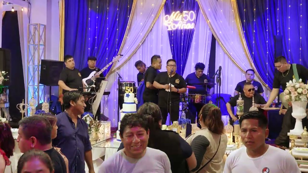 NOS QUEREMOS Y QUE - VICO Y SU GRUPO KARICIA...FELIZ CUMPLEAÑOS 