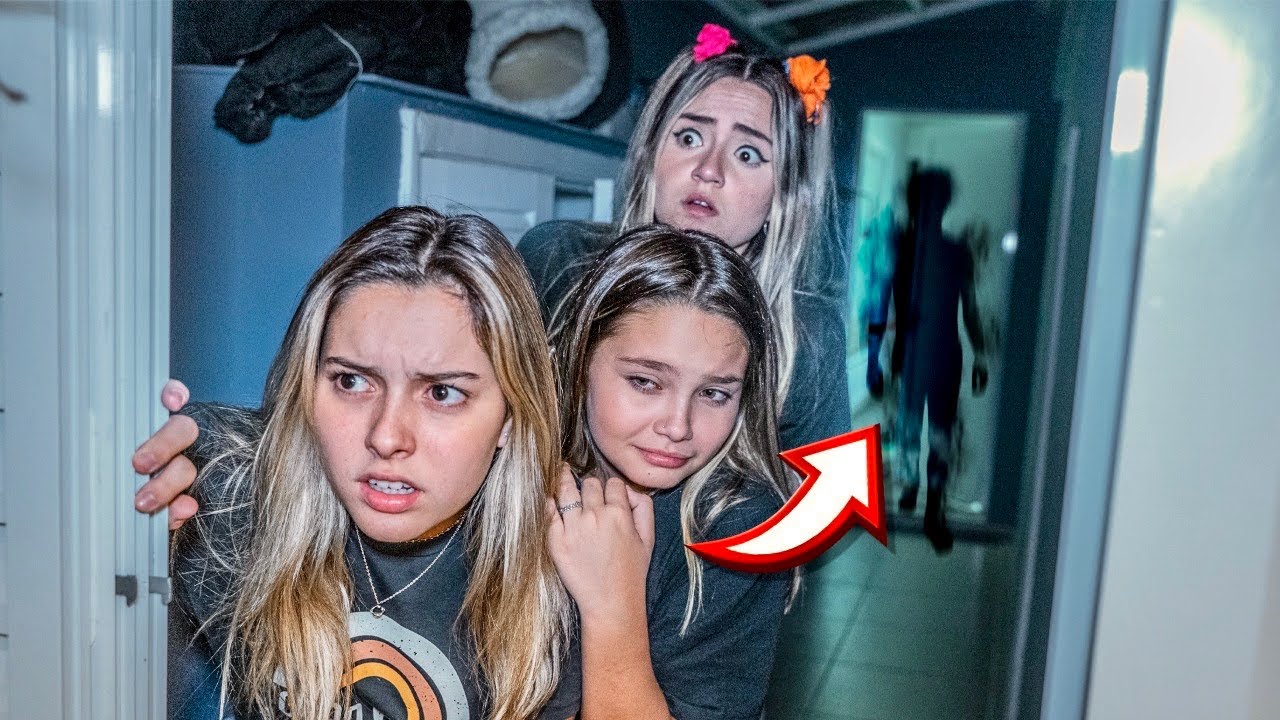 Algo bizarra aconteceu em casa..