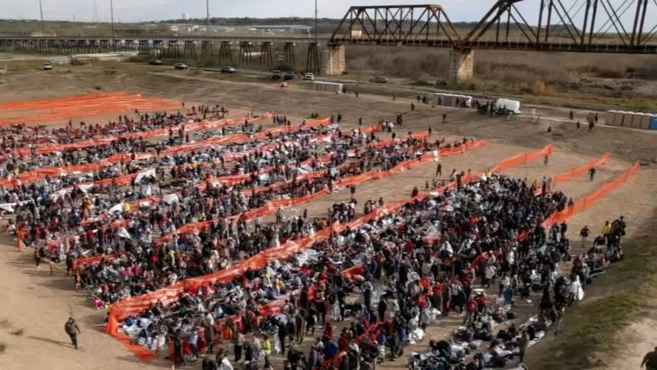 Speaker Johnson leads House GOP on a trip to a Texas border city