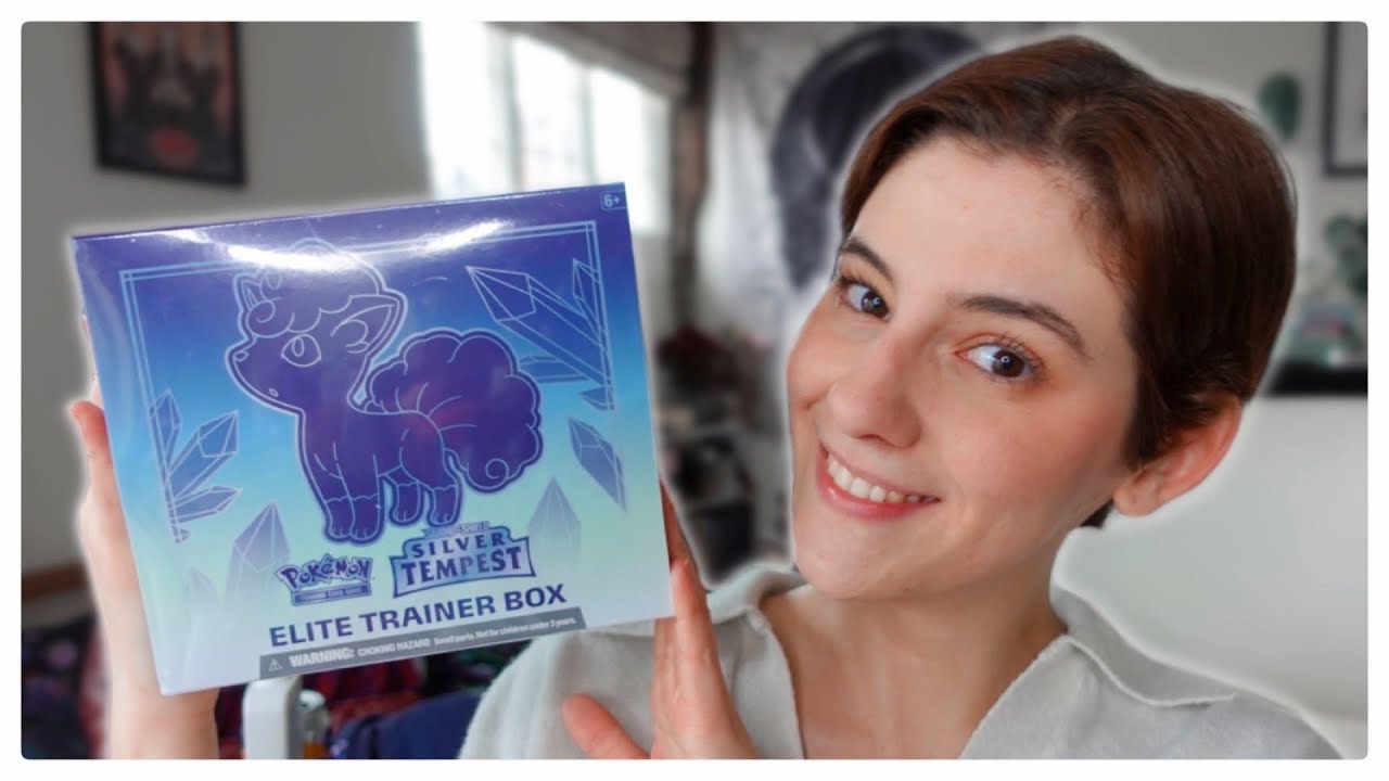SILVER TEMPEST ETB! Unboxing and pulling the first cards of this new set!