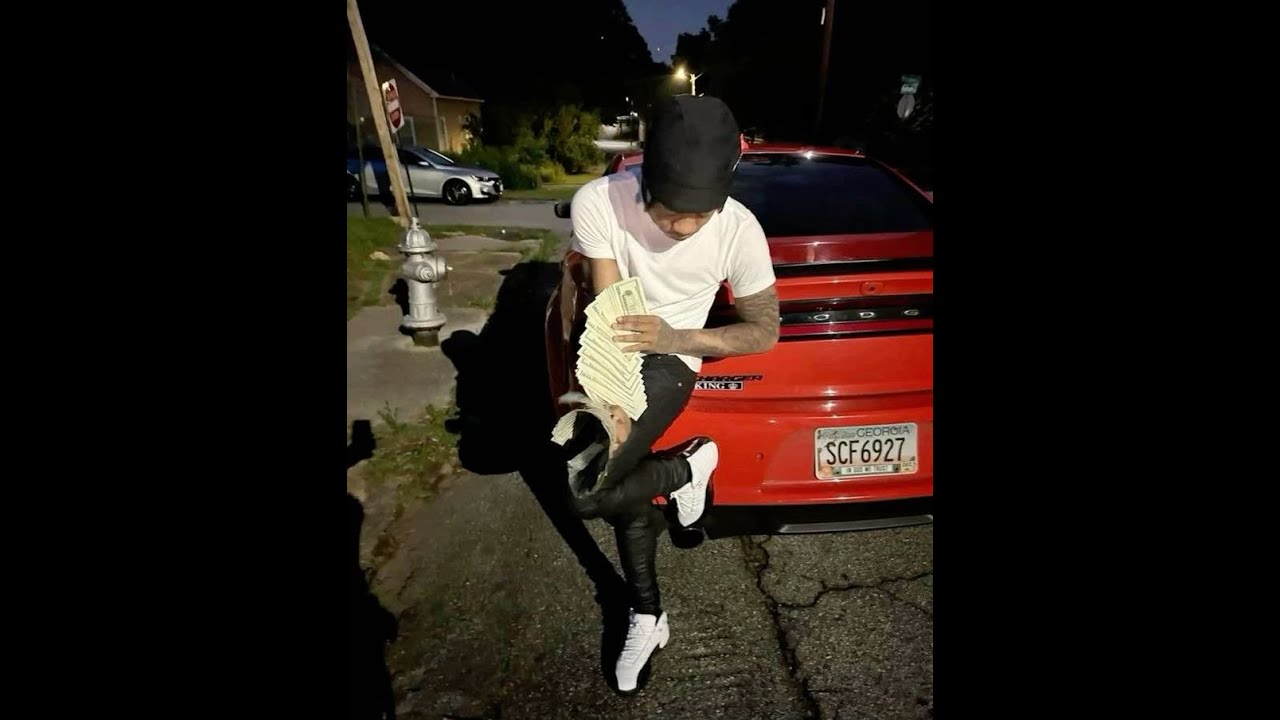[FREE] VonOff1700 Sample Type Beat "Step On Sum"