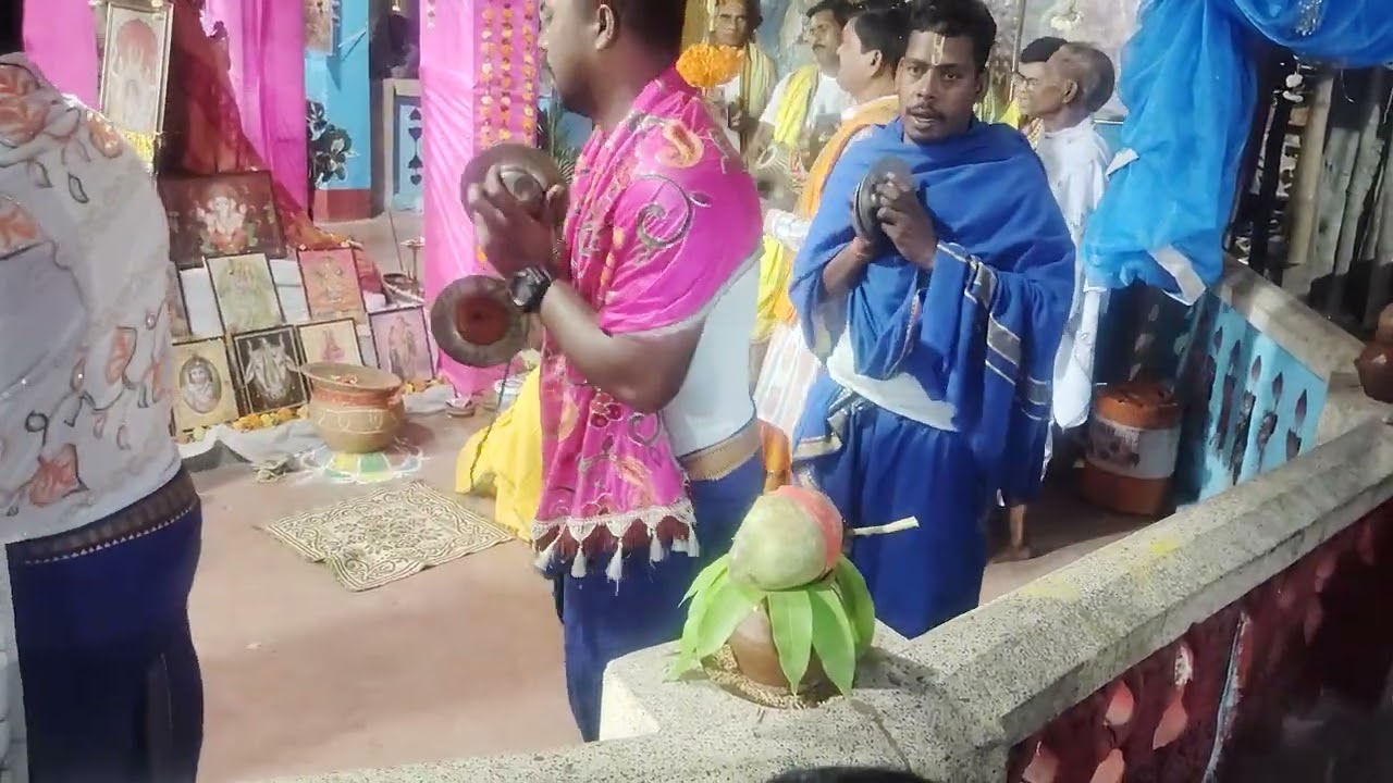 ହରେକୃଷ୍ଣ ହରେକୃଷ୍ଣ କୃଷ୍ଣ କୃଷ୍ଣ ହରେ ହରେ