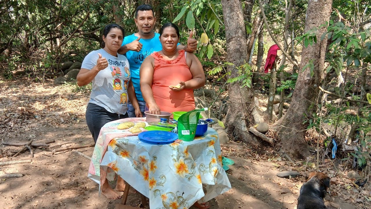 Y así disfrutamos de estas ricas empanadas de platano