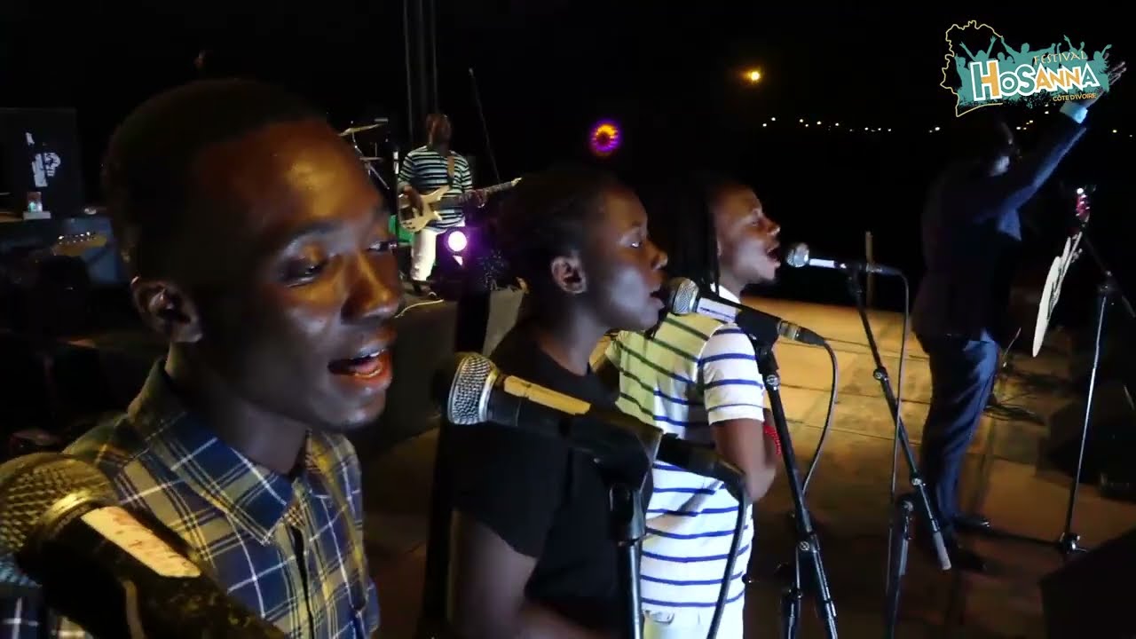 Le Chantre Serge Bethsaleel  du burkina Fasso à HOSANNA 2022