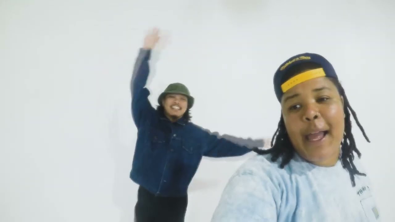 Nappy Nina - (B)ending Feat. Nathan Bajar (Official Video)