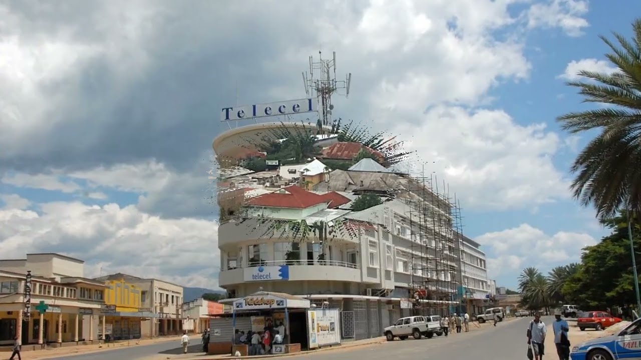 Бужумбура &mdash; самый большой город, экономическая и бывшая политическая столица Бурунди