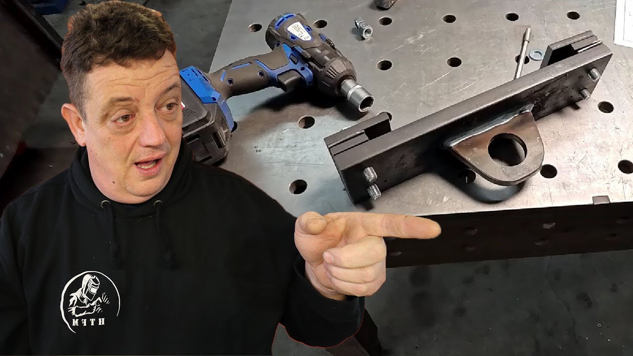 Een hijsoog maken aan een H-balk die verwijderbaar is kunnen wij dat maken.