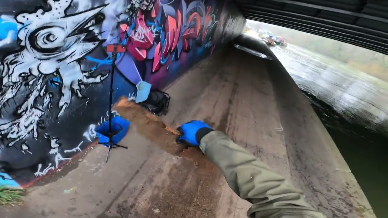 Rainy day magnet fishing, come along!!