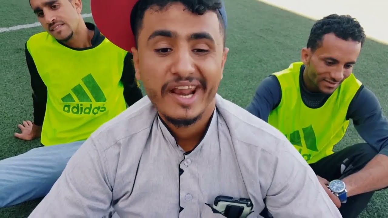 لما يكون أبوك مدير النادي | وتدخل تلعب مع المنتخب وساطة 🤣 ههههههههههه