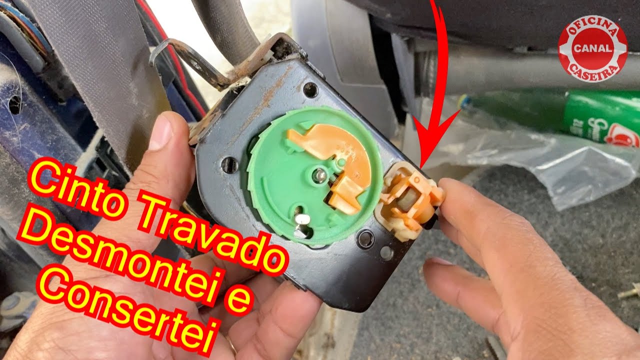 CINTO DE SEGURANÇA TRAVADO, ABRI E CONSERTEI.