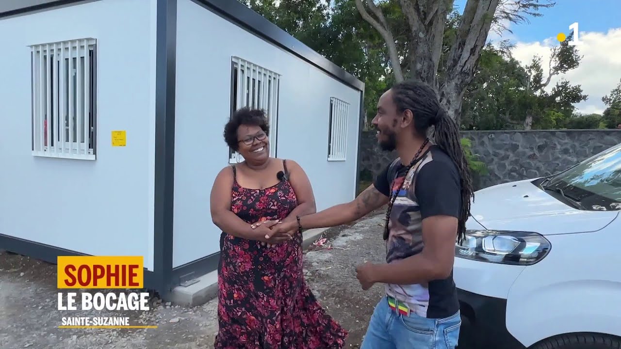 Sophie i prézant anou son lavri solidér, Bocage, Sainte-Suzanne.