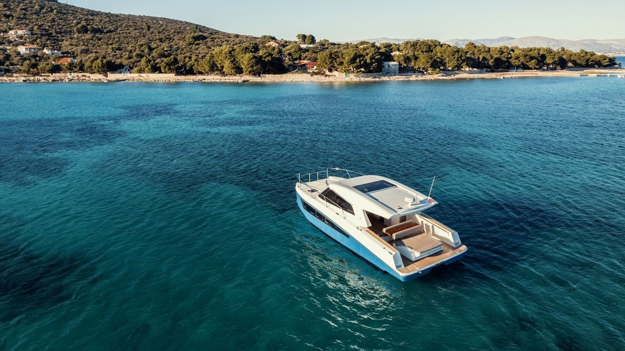 The Future of Power Catamarans: MAKAI M37