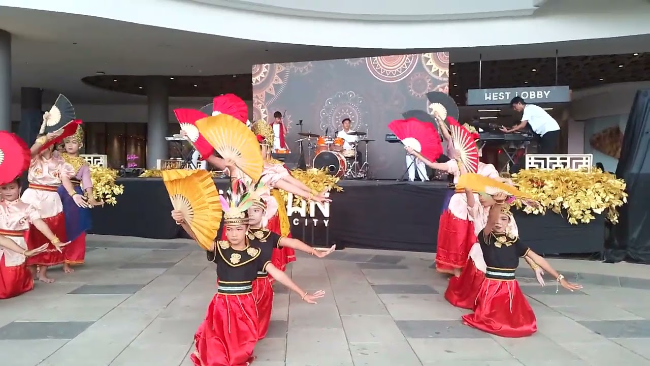 Tari Tidayu - kolaborasi Sanggar Pregiwati dan DD Pratama Music