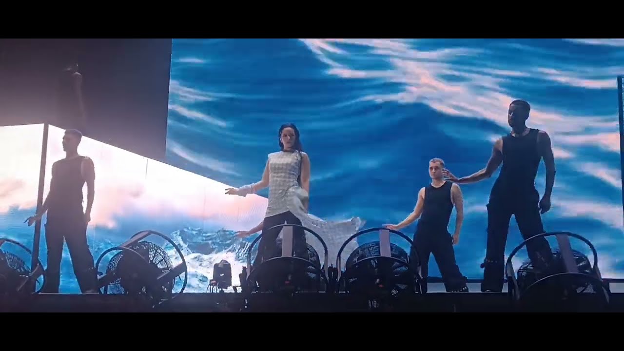 Rosalía - LLYLM (Lollapalooza Argentina 17.03.2023)